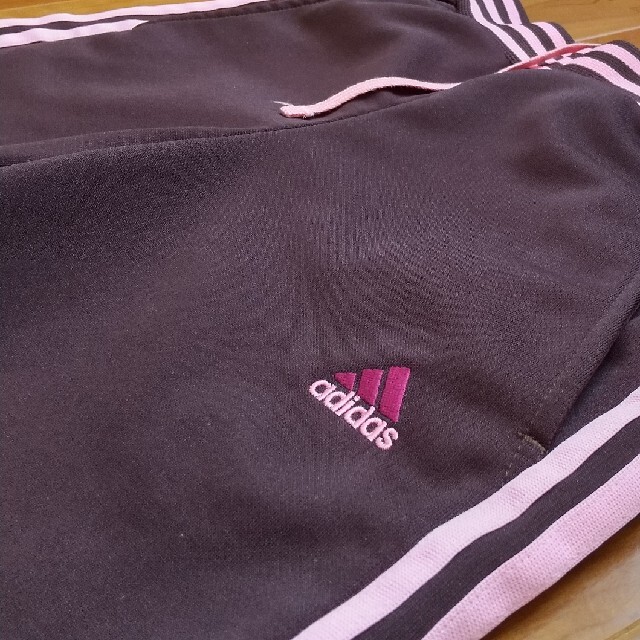 adidas(アディダス)のアディダス ハーフパンツ ジャージ 150 女の子 adidas キッズ/ベビー/マタニティのキッズ服男の子用(90cm~)(パンツ/スパッツ)の商品写真