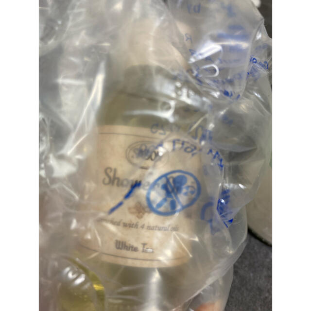 SABON(サボン)のSABON ボディローション200ml＋ボディシャワー100mlホワイトティー コスメ/美容のボディケア(ボディローション/ミルク)の商品写真