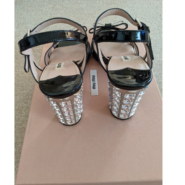 MIU MIU - 値下げ 美品 miumiu ビジュー エナメル リボン MIU MIU - 値下げ 美品 miumiu ビジュー エナメル リボン