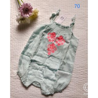 ベビーギャップ(babyGAP)の新品♡baby gap 刺繍つきショートオール (ロンパース)