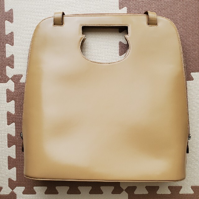 Salvatore Ferragamo(サルヴァトーレフェラガモ)のフェラガモ  2way バッグ レディースのバッグ(ショルダーバッグ)の商品写真
