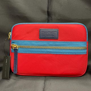 マークバイマークジェイコブス(MARC BY MARC JACOBS)の新品MARC BY MARC JACOBSマークジェイコブス　マルチポーチ(ポーチ)