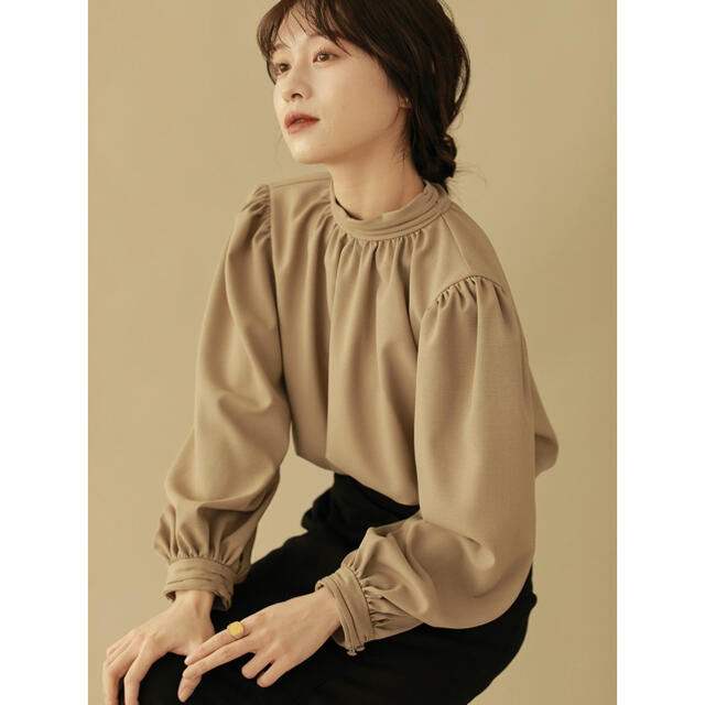 L´Or Volume Gather Blouse Greige