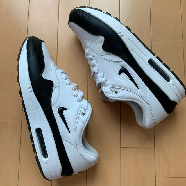 NIKE(ナイキ)のNike Air Max1 jewel ナイキエアマックス　ジュエル メンズの靴/シューズ(スニーカー)の商品写真