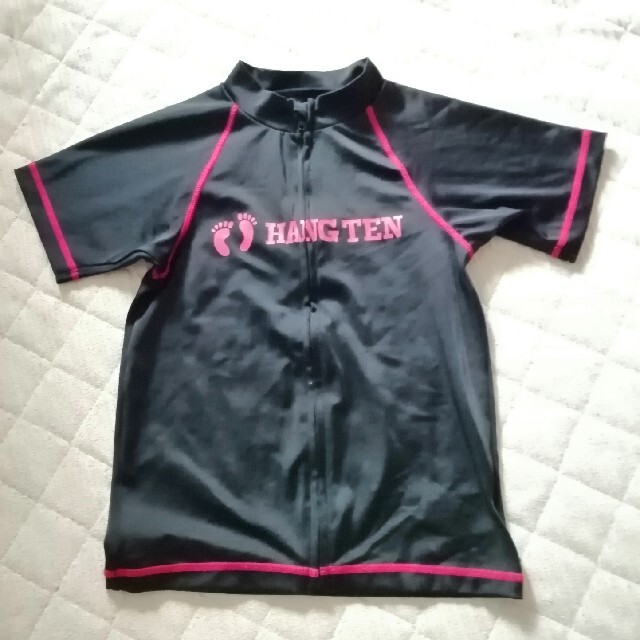 HANG TEN(ハンテン)のHANG TEN　ラッシュガード　黒 140センチ キッズ/ベビー/マタニティのキッズ服男の子用(90cm~)(水着)の商品写真