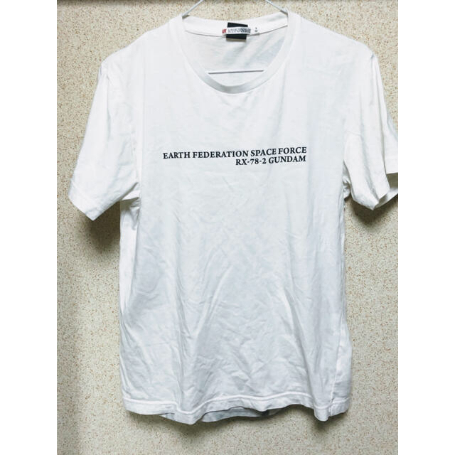 GUNDAM×UNIQLOコラボTシャツ メンズのトップス(Tシャツ/カットソー(半袖/袖なし))の商品写真