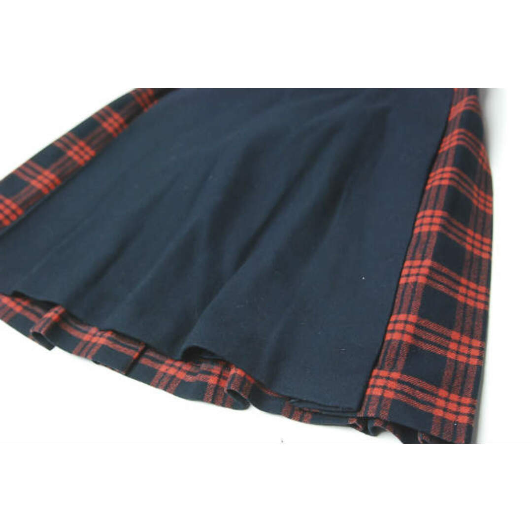 beautiful people(ビューティフルピープル)のbeautiful people ビューティフルピープル 日本製 14AW fine flannel check back pleats skirt ファインフランネルチェックバックプリーツスカート 1430107001 38 ネイビー チェック  ボトムス【中古】【beautiful people】 レディースのスカート(ひざ丈スカート)の商品写真