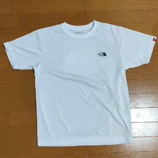 THE NORTH FACE(ザノースフェイス)のNORTH FACE　ショートスリーブスクエア メンズのトップス(Tシャツ/カットソー(半袖/袖なし))の商品写真