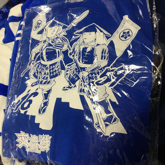 tomokitin様向け／交流戦2021ノベルティTシャツ大貫選手&平良選手 スポーツ/アウトドアの野球(記念品/関連グッズ)の商品写真