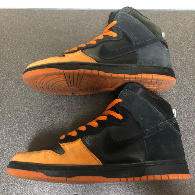 NIKE(ナイキ)の中古26cm NIKE SB DUNK HIGH PRO SB ナイキ ダンク メンズの靴/シューズ(スニーカー)の商品写真