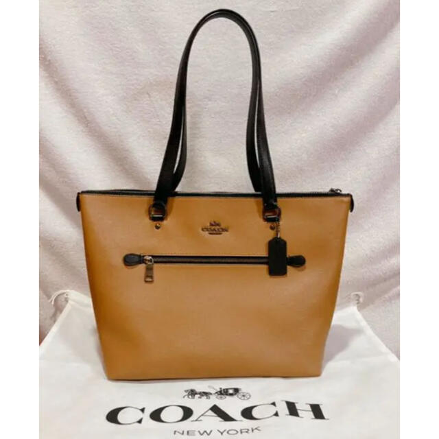 COACH(コーチ)のCOACH  コーチ　トートバッグ　　ブラウン　ライトサドル レディースのバッグ(トートバッグ)の商品写真