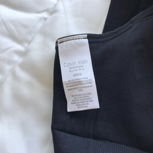 Calvin Klein(カルバンクライン)の未使用 Calvin Klein レギンス スポーツブラ セット  レディースのレッグウェア(レギンス/スパッツ)の商品写真