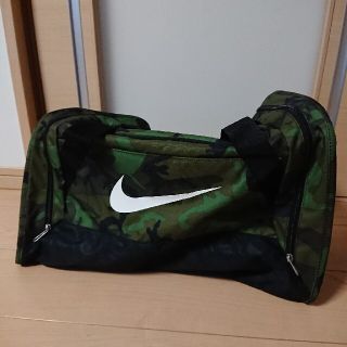 ナイキ(NIKE)のNIKEの旅行用バック(旅行用品)