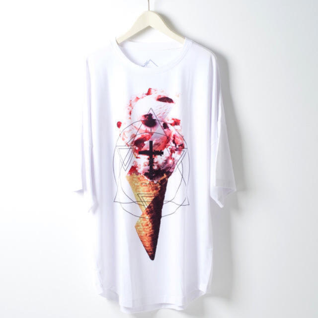 MILKBOY(ミルクボーイ)のTRAVAS TOKYO MAGICAL ICE CLEAM MORE Tシャツ レディースのトップス(Tシャツ(半袖/袖なし))の商品写真