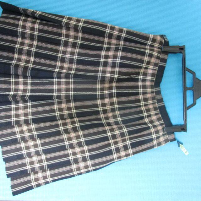 EASTBOY(イーストボーイ)のイーストボーイ　スカート　厚地　7号サイズ レディースのスカート(ひざ丈スカート)の商品写真