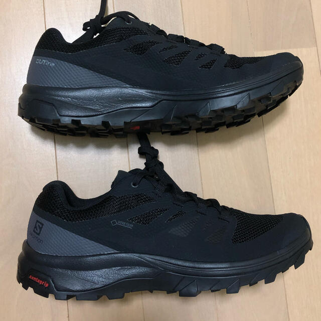 SALOMON(サロモン)のサロモン　ハイキングシューズOutline Gore-TEX スポーツ/アウトドアのランニング(シューズ)の商品写真