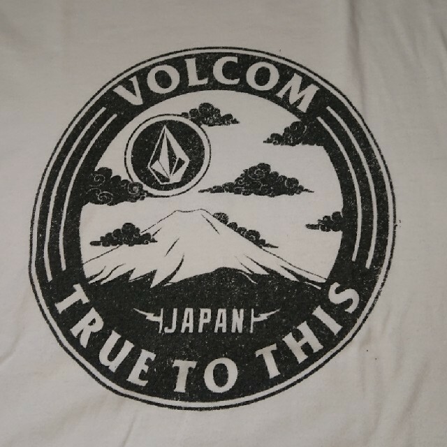 volcom(ボルコム)のVOLCOM ボルコム Tシャツ 古着 ロゴ 和柄 メンズのトップス(Tシャツ/カットソー(半袖/袖なし))の商品写真