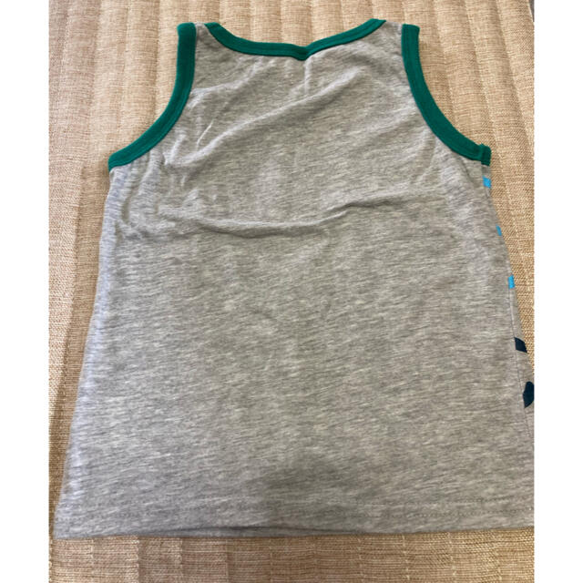 クジラのタンクトップ　95㎝　男の子 キッズ/ベビー/マタニティのキッズ服男の子用(90cm~)(Tシャツ/カットソー)の商品写真