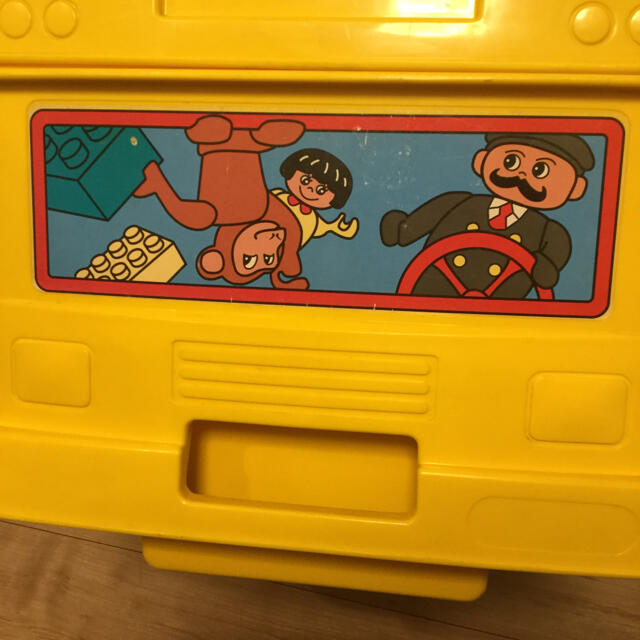 レゴ　デュプロ   黄色いバス　バス　おもちゃ箱 3