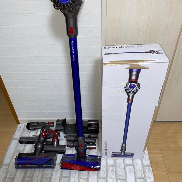 Dyson(ダイソン)のDyson V8absouluteバッテリー新品並み スマホ/家電/カメラの生活家電(掃除機)の商品写真