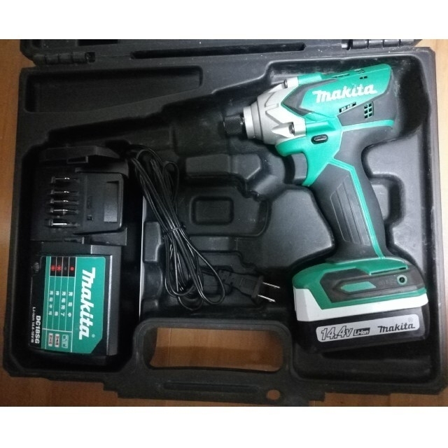 スポーツ/アウトドア美品 マキタ Makita  M697DSX インパクトドライバー