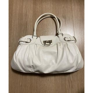 フェラガモ(Ferragamo)のフェラガモ　マリッサ　白　(ハンドバッグ)