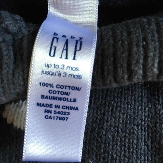 babyGAP(ベビーギャップ)のGAP ドット柄 上下セット 60 キッズ/ベビー/マタニティのベビー服(~85cm)(ニット/セーター)の商品写真