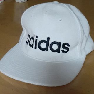 アディダス(adidas)のadidasアディダスキャップ(キャップ)