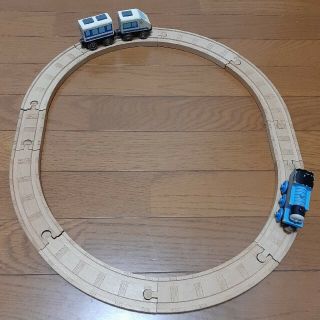 トーマス　木製レール　トーマス・新幹線(電車のおもちゃ/車)