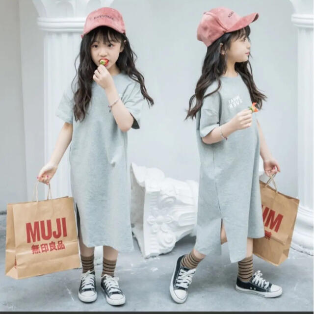 ワンピース 女の子 ロゴ Tシャツ 130 グレー ナチュラル ロング 半袖 キッズ/ベビー/マタニティのキッズ服女の子用(90cm~)(ワンピース)の商品写真