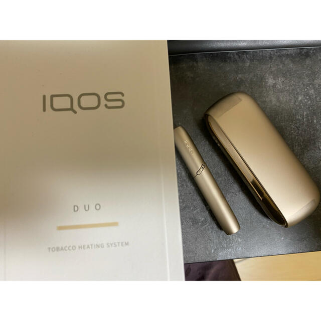 IQOS(アイコス)の【動作確認済み】iQOS3 DUO 本体キット ブリリアントゴールド メンズのファッション小物(タバコグッズ)の商品写真