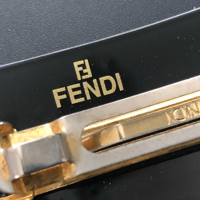 FENDI フェンディ ヴィンテージ ロゴ バレッタ ブラック系　値下げ 3