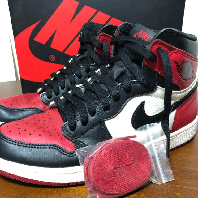 NIKE(ナイキ)の週末値下げjordan1 bred toe 26.5cm us8.5 メンズの靴/シューズ(スニーカー)の商品写真