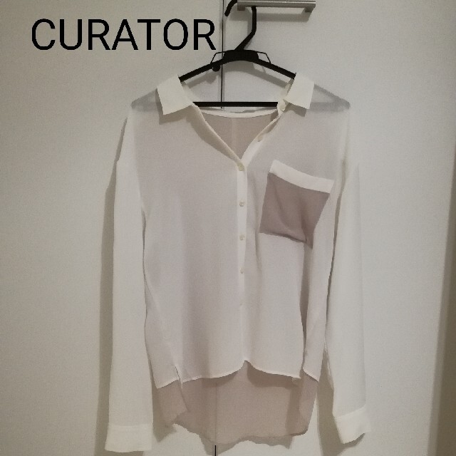 CURATOR(キュレーター)のホワイトシャツ　 レディースのトップス(シャツ/ブラウス(長袖/七分))の商品写真