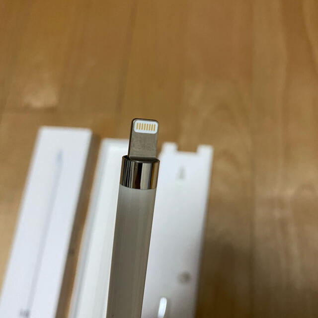 iPad(アイパッド)のiPad Pro pencil第一世代 スマホ/家電/カメラのPC/タブレット(PC周辺機器)の商品写真