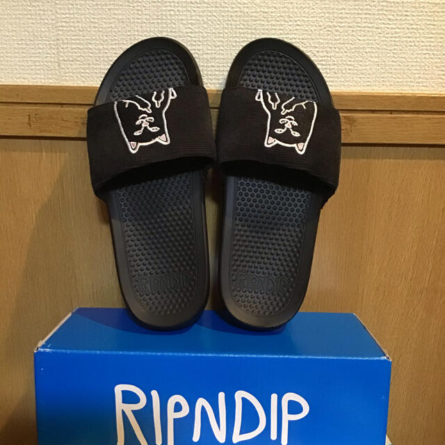 新品未使用　RIPNDIP  サンダル　ブラック　猫柄