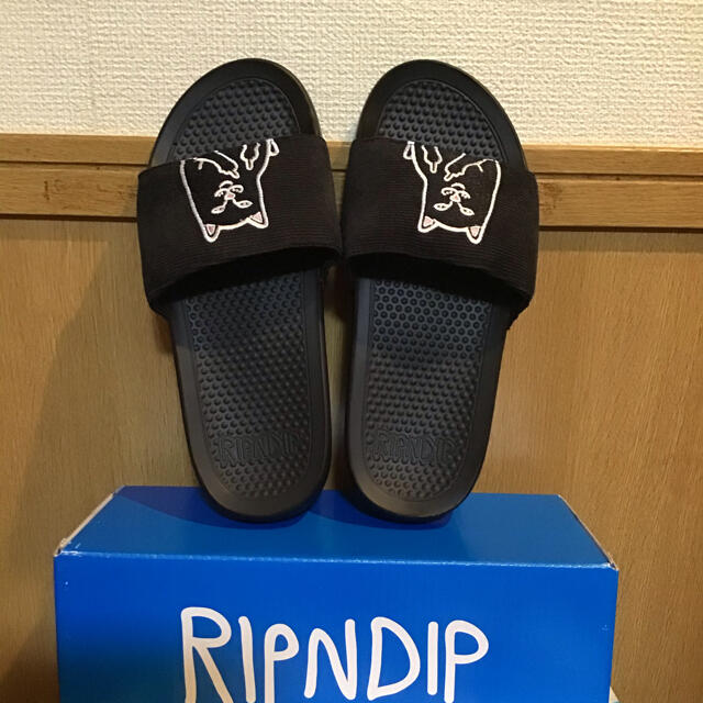 新品未使用　RIPNDIP  サンダル　ブラック　猫柄 メンズの靴/シューズ(サンダル)の商品写真