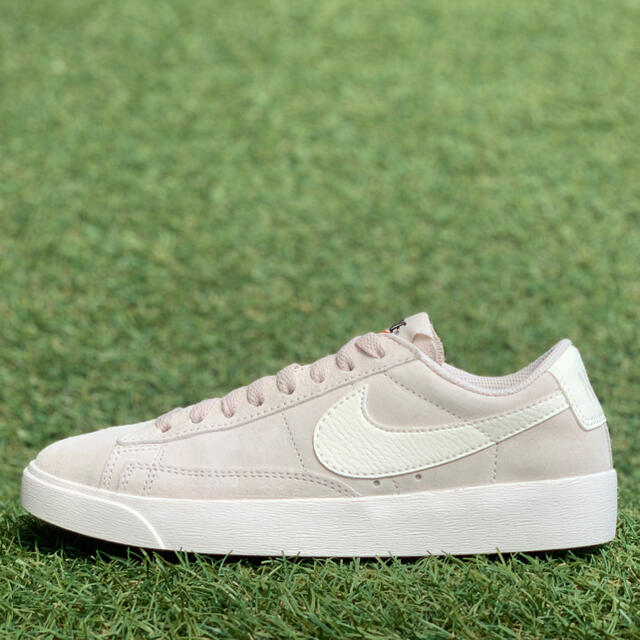 NIKE - 美品23 NIKE BLAZER LOWナイキ ブレザーロー スエード NIKE - 美品23 NIKE BLAZER LOWナイキ ブレザーロー スエード