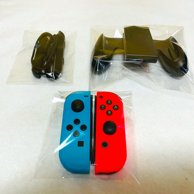 ゲームソフト/ゲーム機本体ニンテンドースイッチ 純正ジョイコン ネオンブルー(L) ネオンレッド(R)