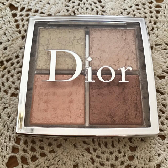 Christian Dior(クリスチャンディオール)のディオールバックステージフェイスグロウパレット　002グリッツ コスメ/美容のベースメイク/化粧品(フェイスカラー)の商品写真