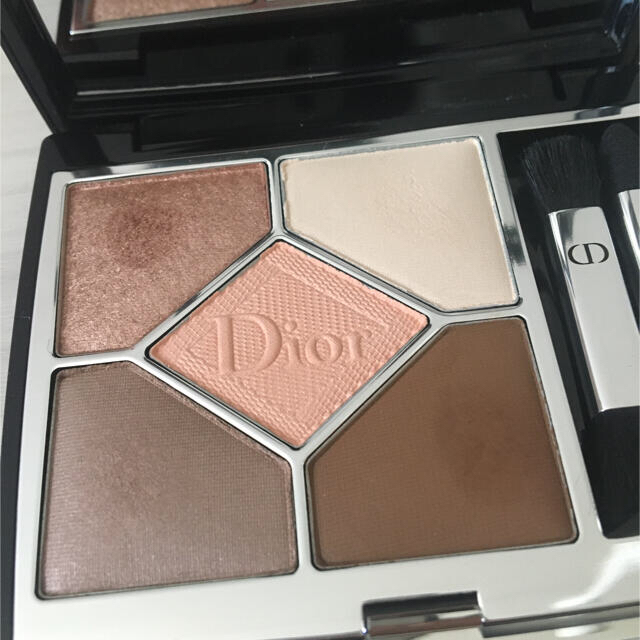 Dior(ディオール)のDIOR サンククルールクチュール　649 ヌードドレス コスメ/美容のベースメイク/化粧品(アイシャドウ)の商品写真