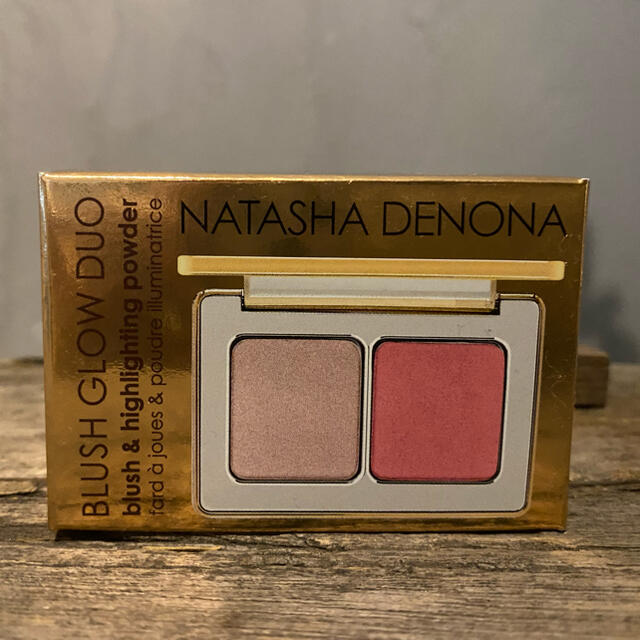 新品未使用【ナターシャデノナ】blush&highlighting powder コスメ/美容のベースメイク/化粧品(フェイスカラー)の商品写真