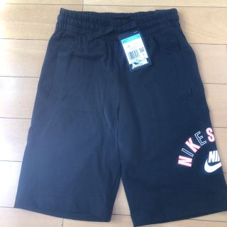 ナイキ(NIKE)の新品・未使用 NIKEハーフパンツ 140〜150(パンツ/スパッツ)