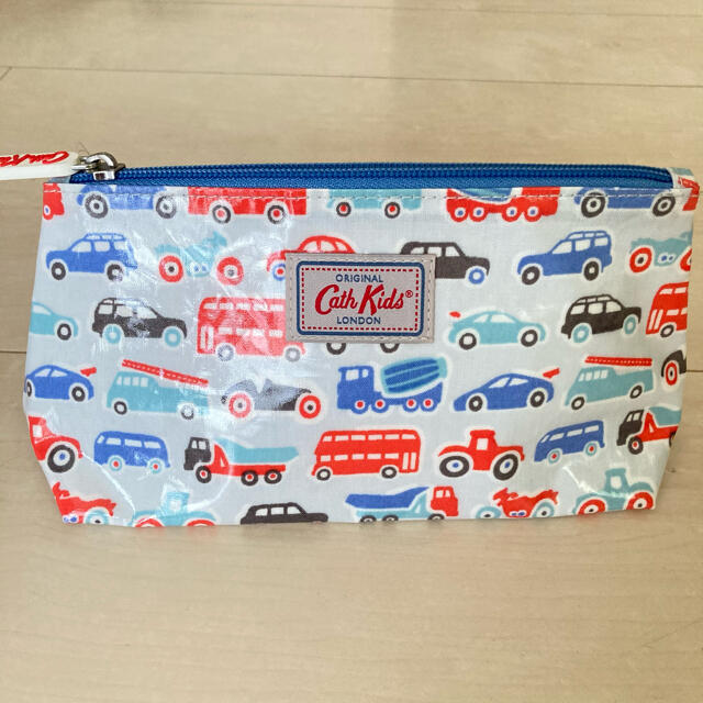 Cath Kidston(キャスキッドソン)のキャスキッドソン　ポーチ　タグ付 レディースのファッション小物(ポーチ)の商品写真