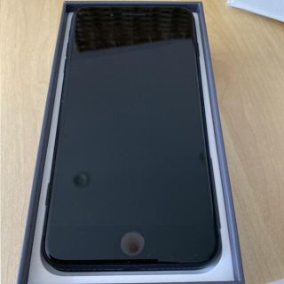 アップル(Apple)のシュラ様専用　iPhone8plus スペースグレイ　64GB(スマートフォン本体)