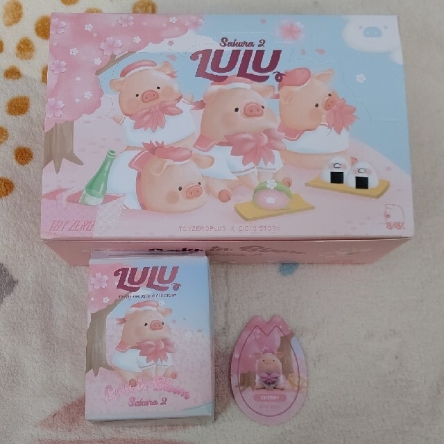 lulu 桜２新品未開封 CHERRY エンタメ/ホビーのおもちゃ/ぬいぐるみ(その他)の商品写真