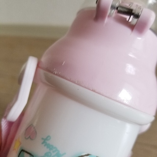 サンリオ(サンリオ)のプラスチックボトル水筒 キティ  キッズ/ベビー/マタニティの授乳/お食事用品(水筒)の商品写真