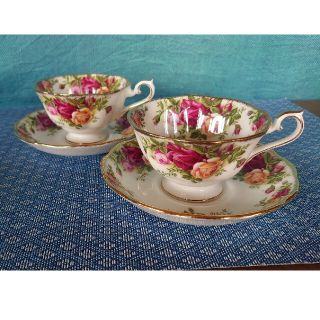 ロイヤルアルバート(ROYAL ALBERT)のソニャーイ様専用   ロイヤル アルバート ティーカップ&ソーサー2客(食器)