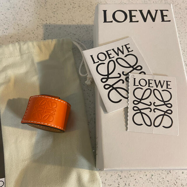 【新品】ロエベ LOEWE スラップ ブレスレット バングル