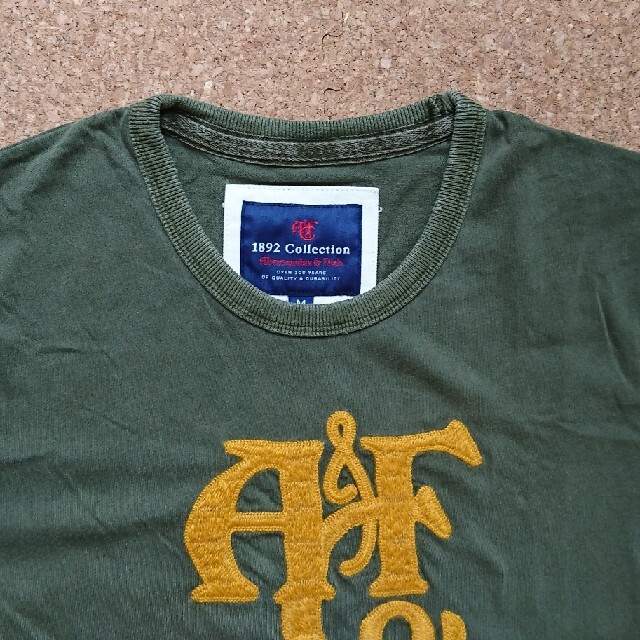 Abercrombie&Fitch(アバクロンビーアンドフィッチ)のアバクロ Tシャツ ロゴ刺繍  米国直営店購入 メンズのトップス(Tシャツ/カットソー(半袖/袖なし))の商品写真